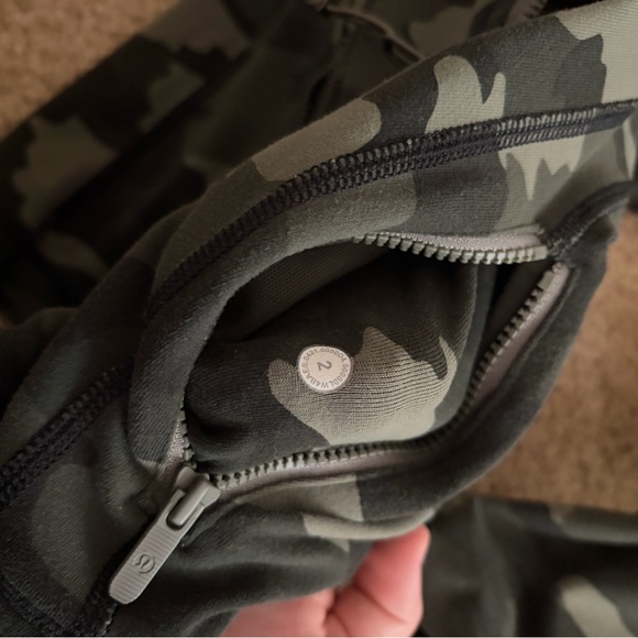 Lululemon Define Jacket- Camouflage - Picture 3 of 3